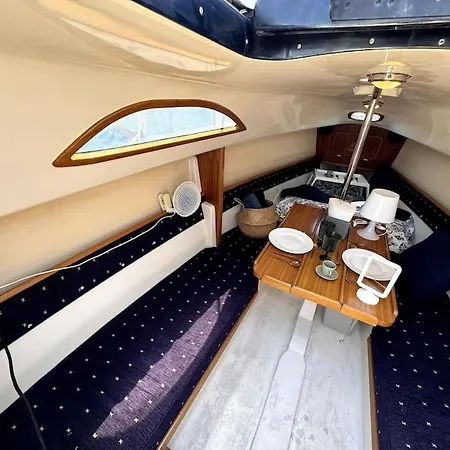 ספינת מלון Marine Dream *