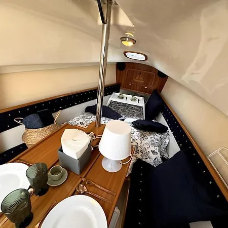 Marine Dream ספינת מלון ולנסיה