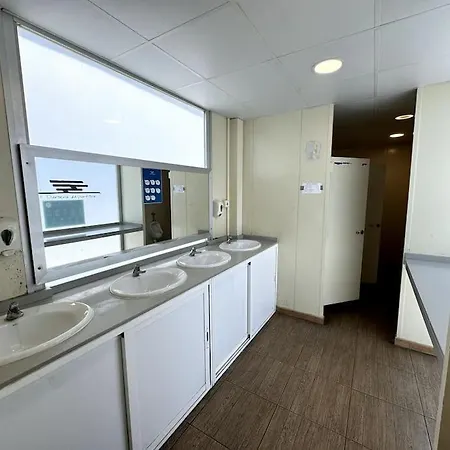 Hotel na wodzie Marine Dream *