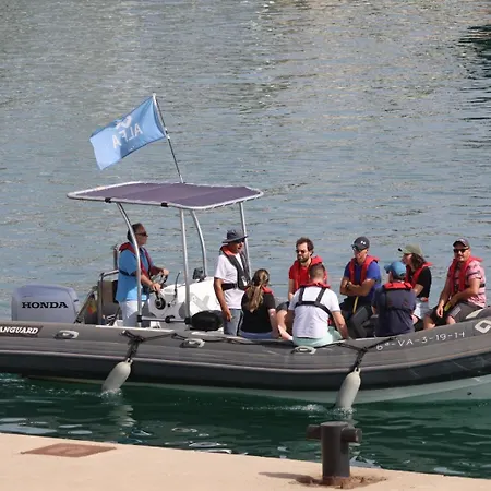 Marine Dream ספינת מלון *