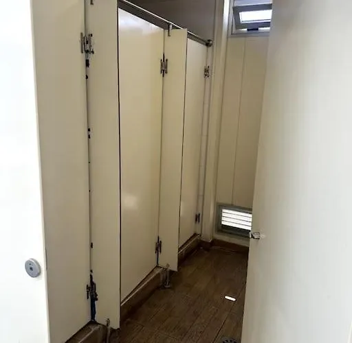 Bateau-hôtel Marine Dream *
