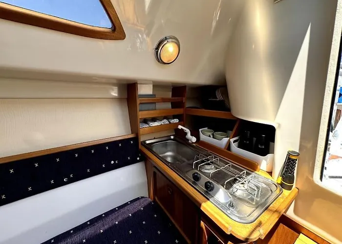 Bateau-hôtel Marine Dream *