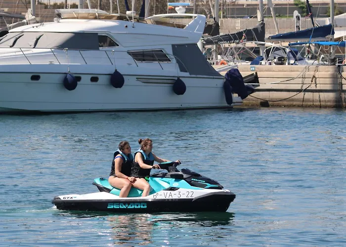 Bateau-hôtel Marine Dream *